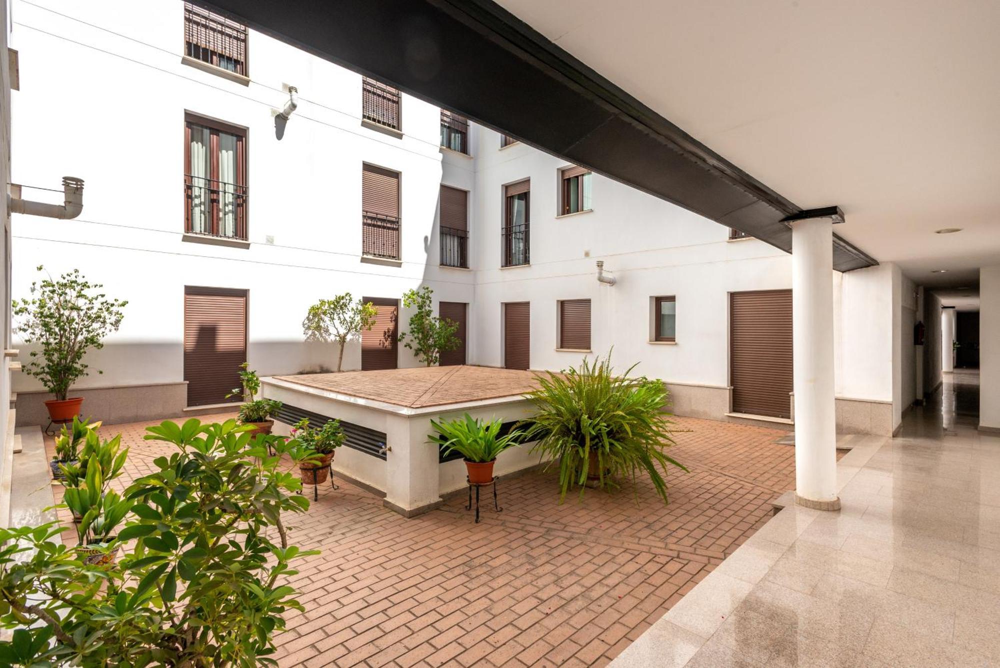 First Floor Close Macarena Church Sevilla Exterior foto